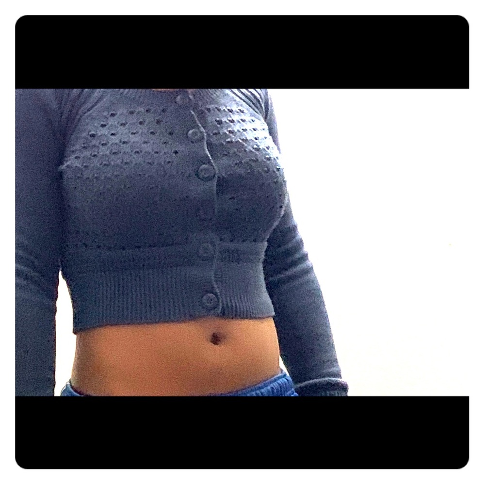Navy blue cropped sweater 💙